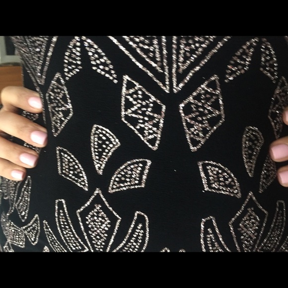 🌟 sparkly half shoulder black and gold dress 🌟 - Picture 2 of 5